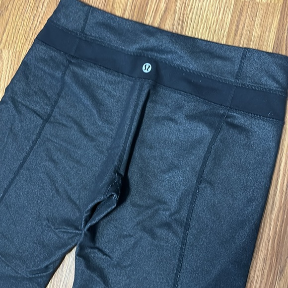 Lululemon yoga pants - Picture 3 of 3